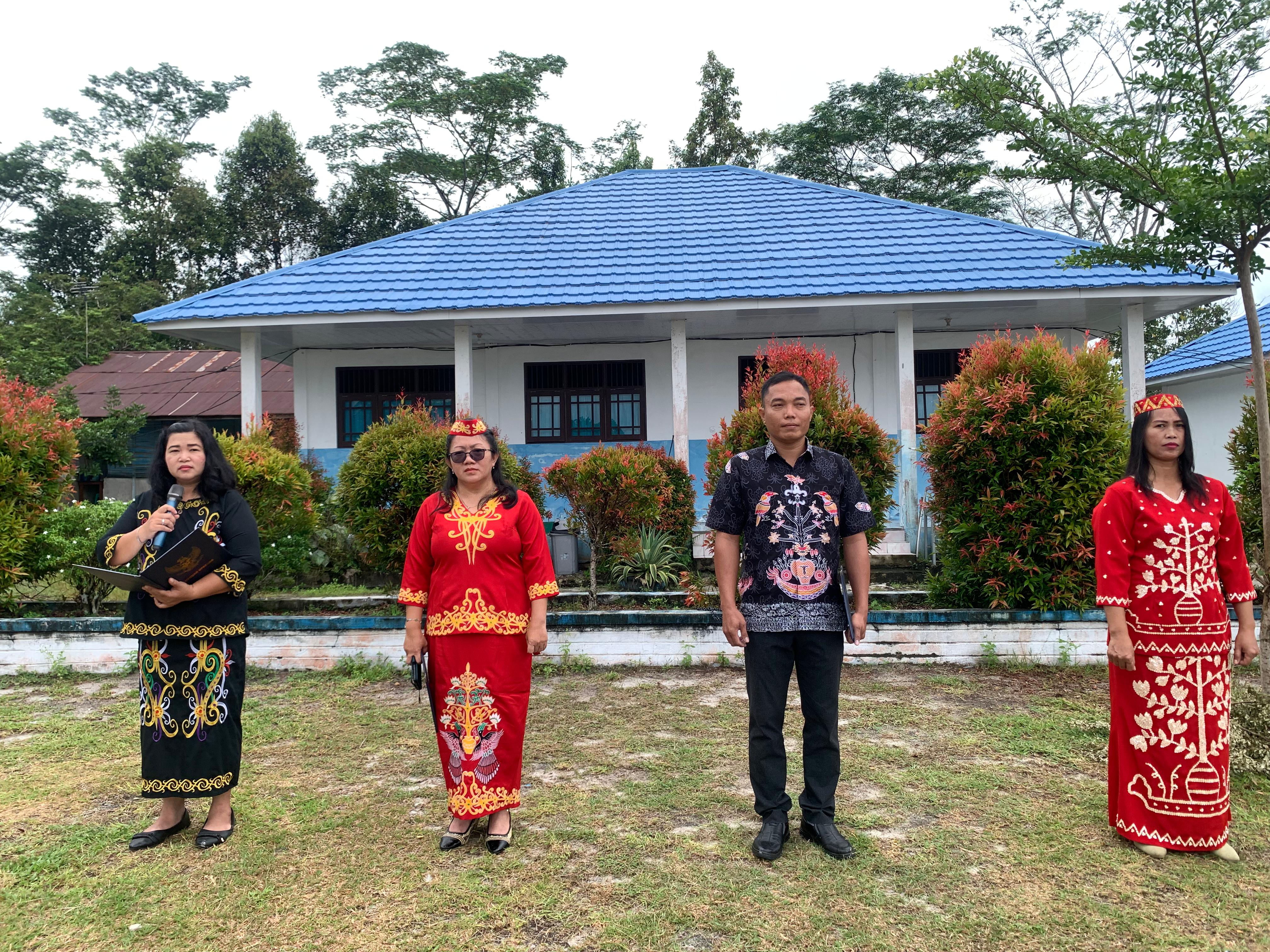 Perayaan HGN 2024 Di SMAN 2 Kahayan Tengah: Guru Hebat, Indonesia Kuat! Perayaan HGN 2024 Di SMAN 2 Kahayan Tengah: Guru Hebat, Indonesia Kuat!